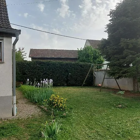 Au Jardin De Lucie Holiday home